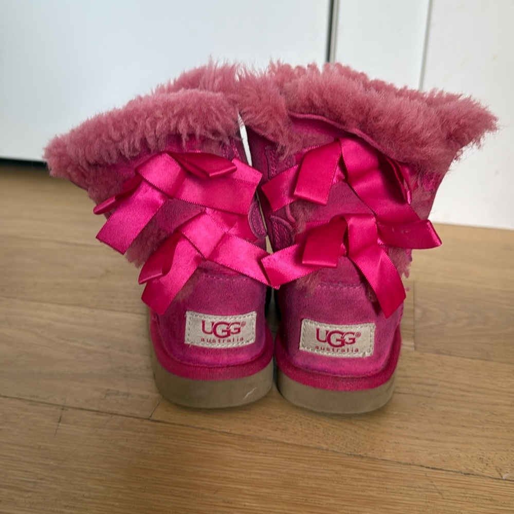 UGG Bailey Bow